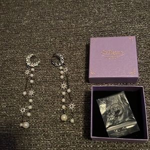 Clear crystal Crescent moon dangle pierced earrings